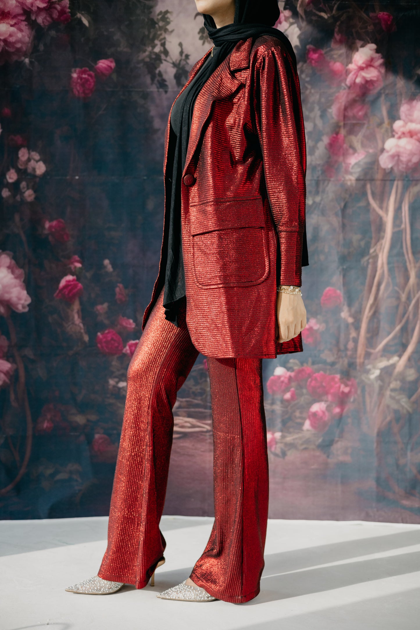 Shimmer blazer set in maroon