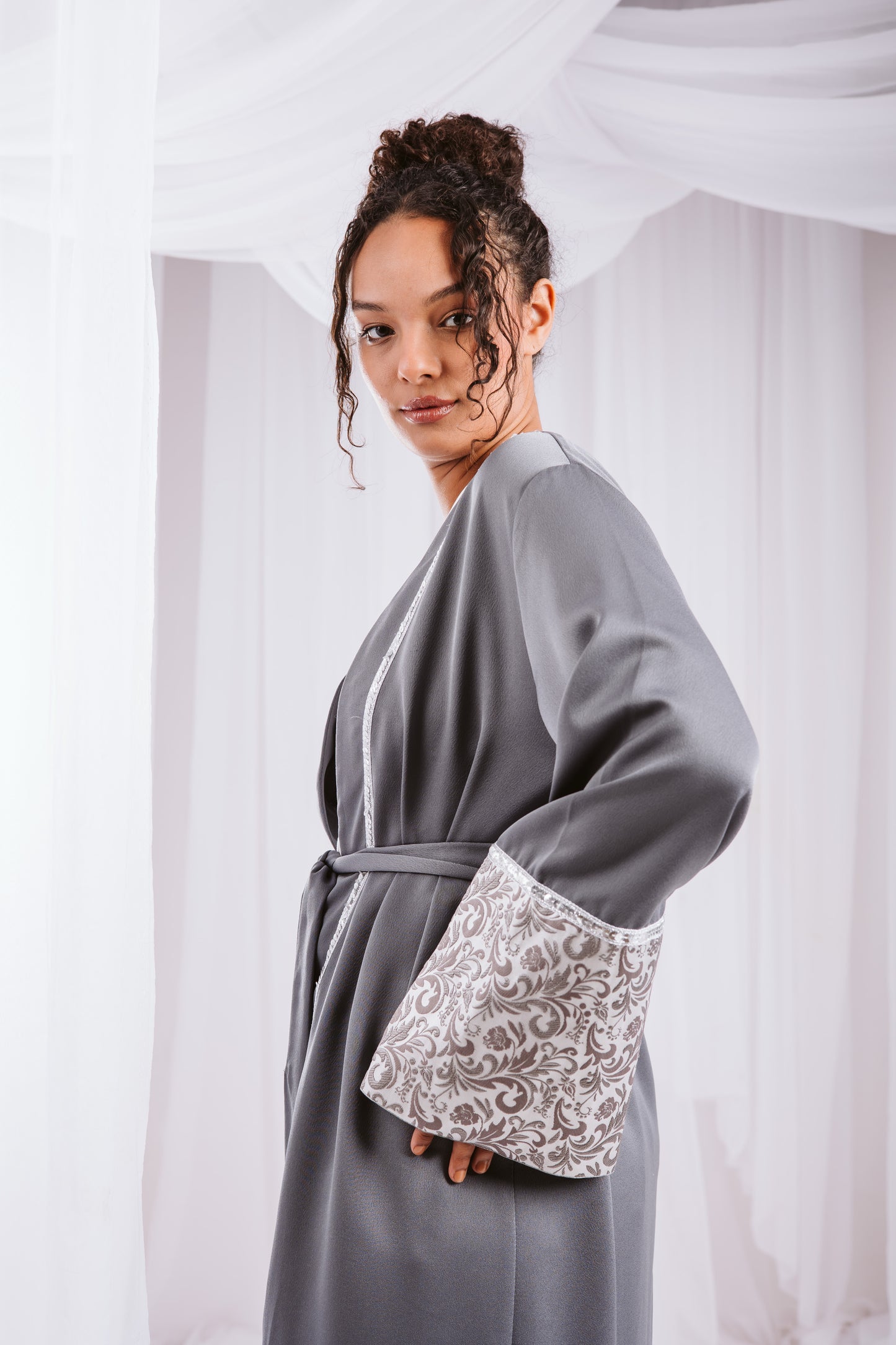 Zahra kaftan in grey