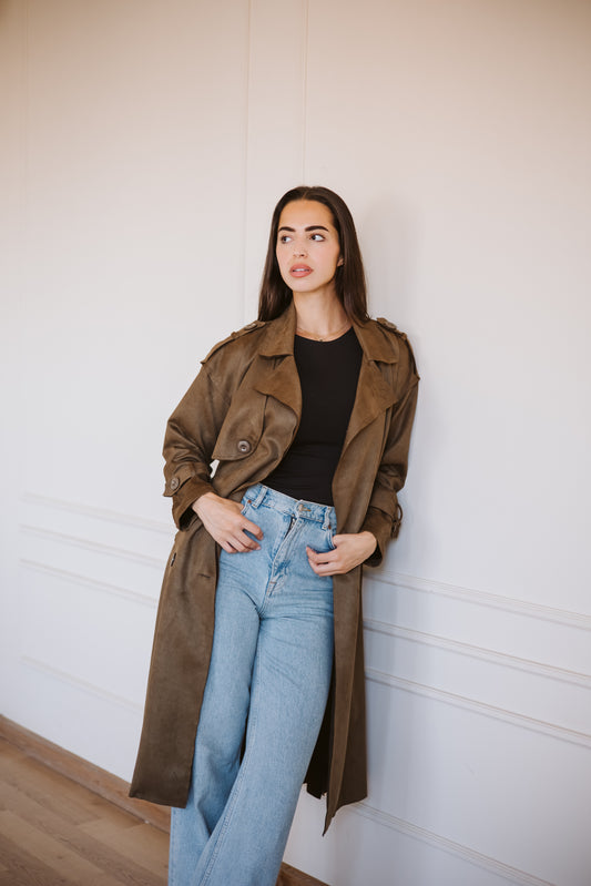 Suede manteau in dark olive
