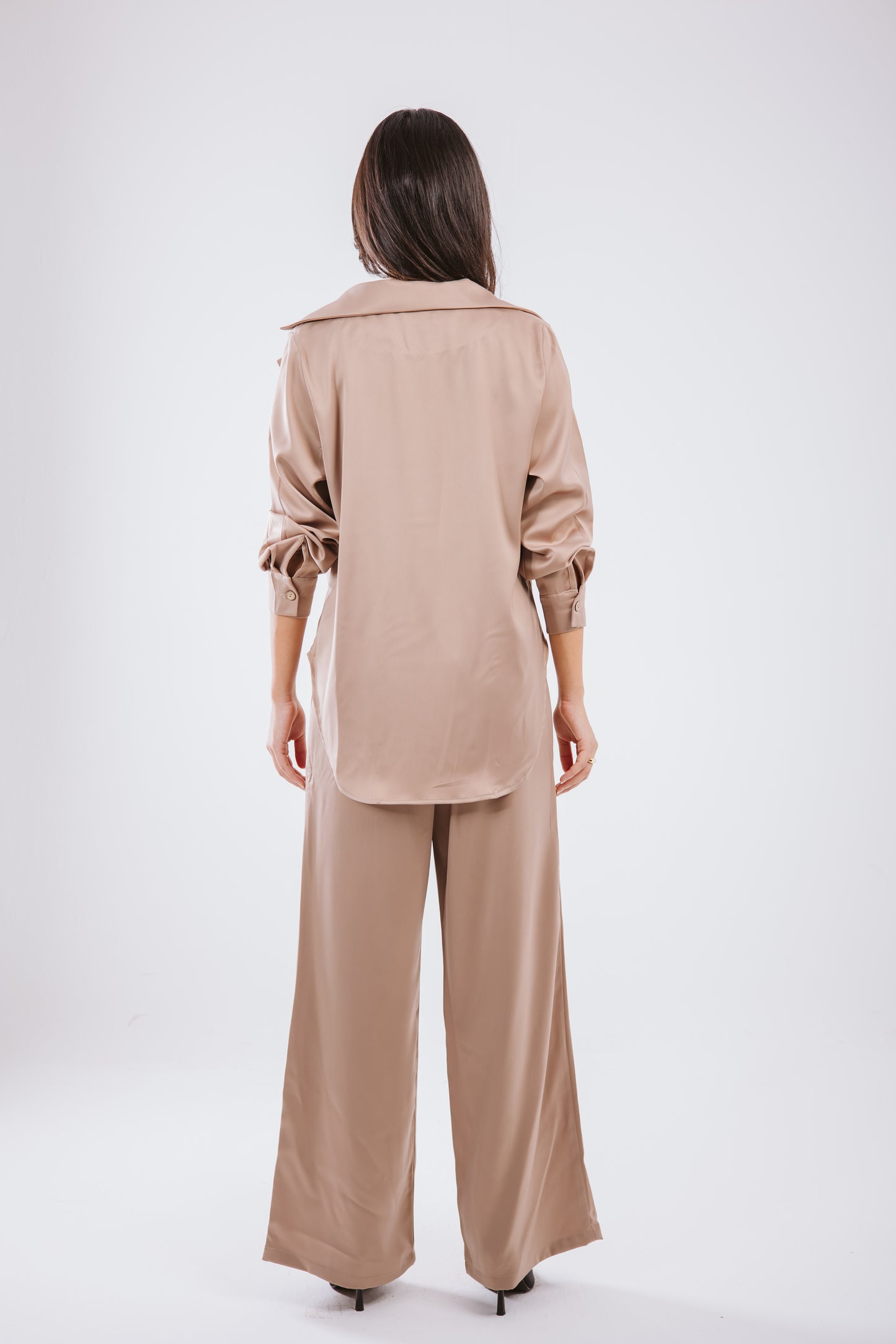 Wrap satin Set in Camel