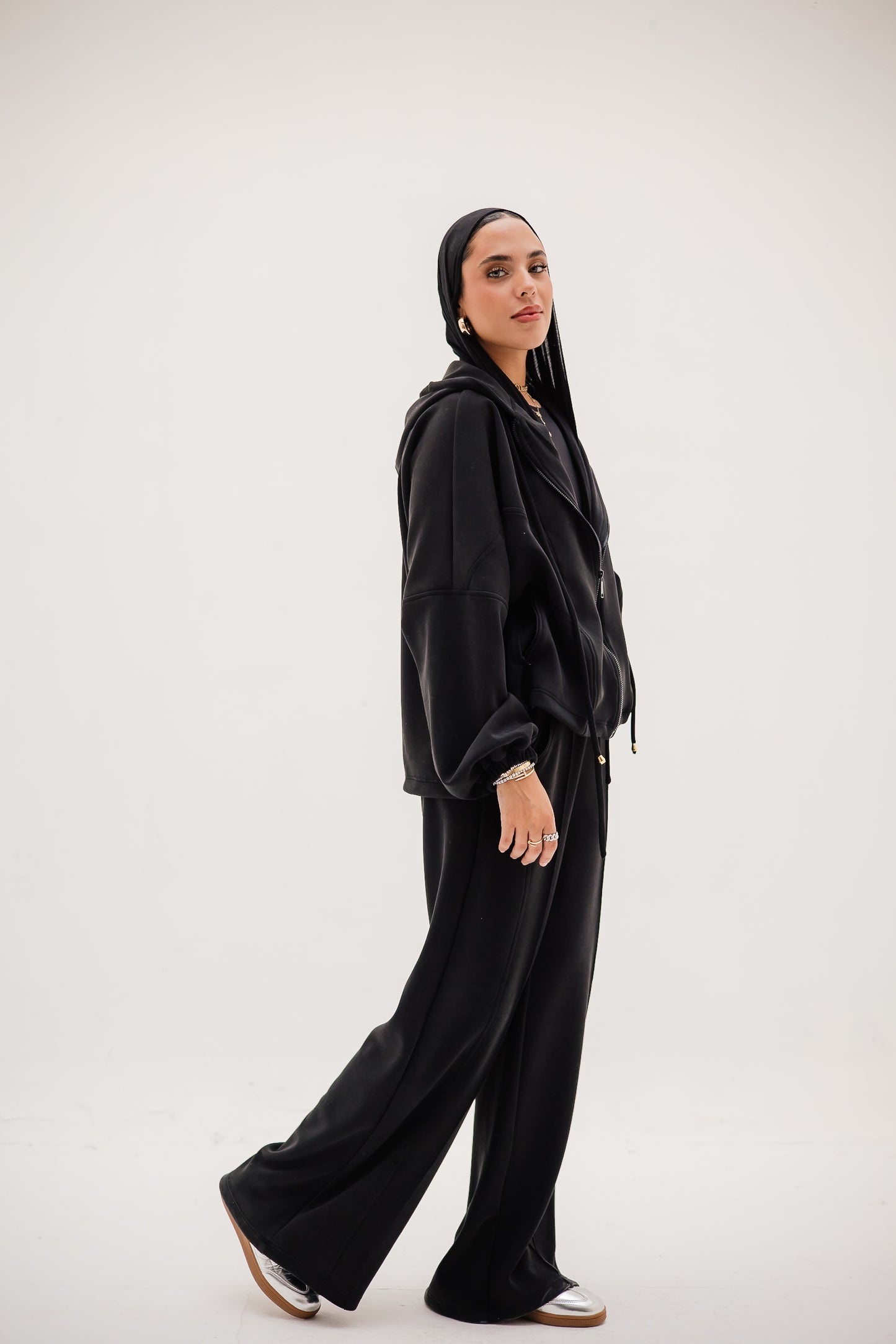 Soft Flow set in Black
