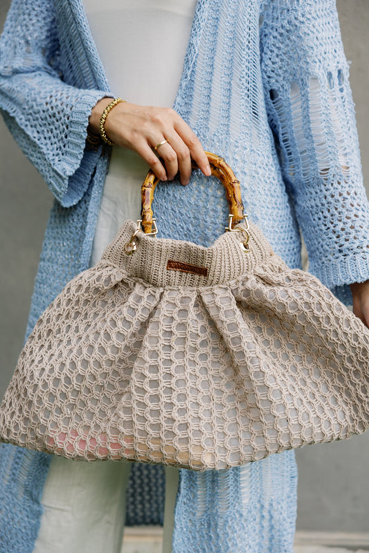Weave bag in Cafe