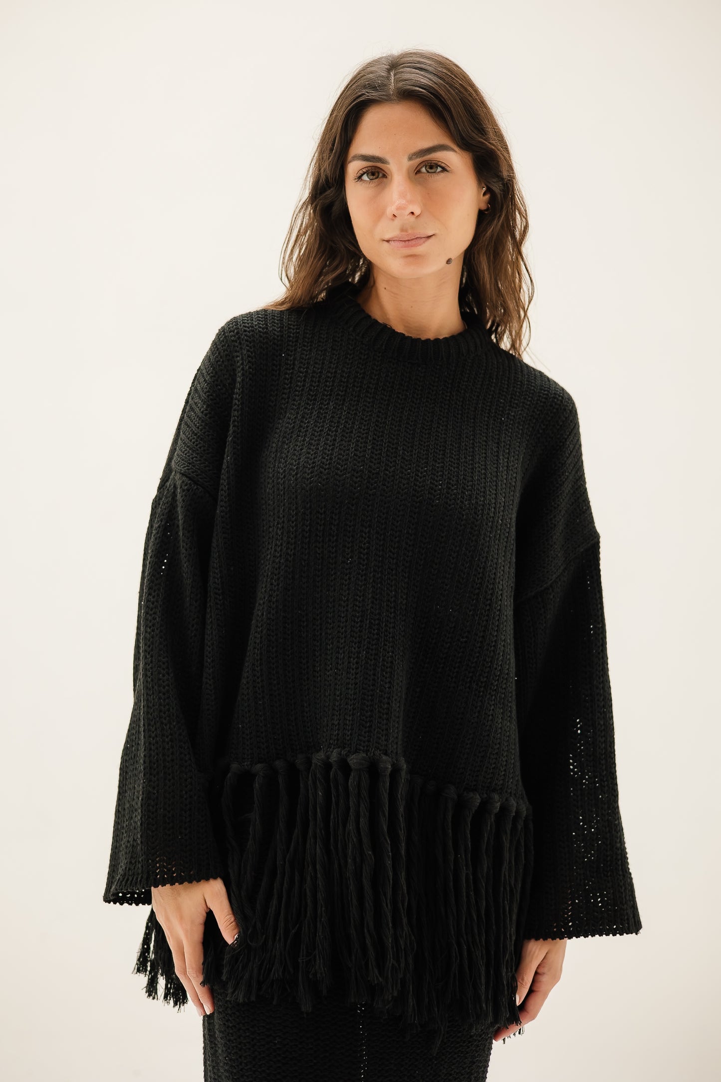 Tassel Flow set in Black