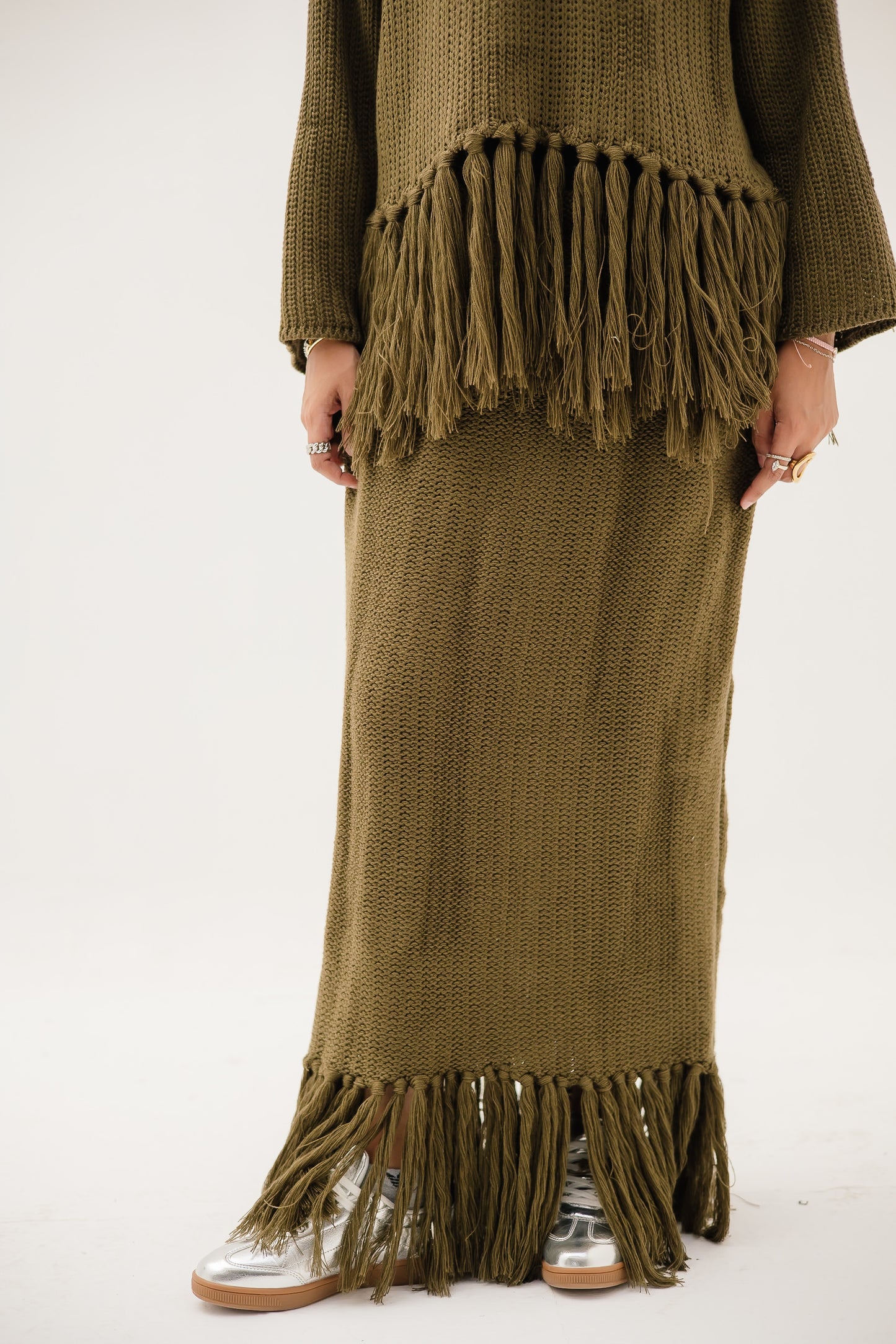 Tassel Flow set in Olive