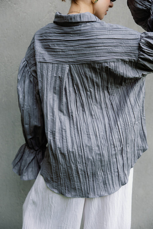 Shimmery ripple shirt in Grey