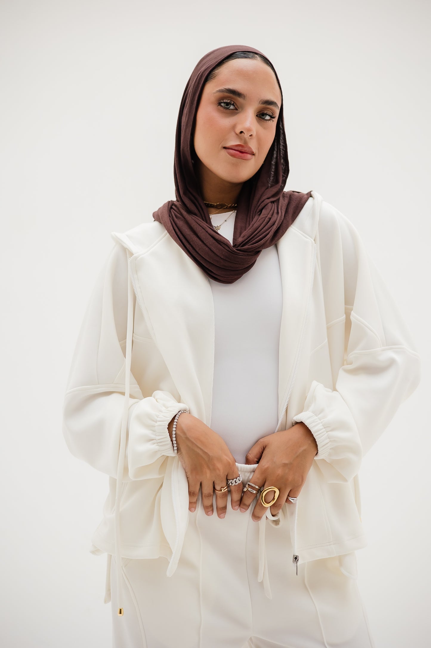 Soft Flow set in White