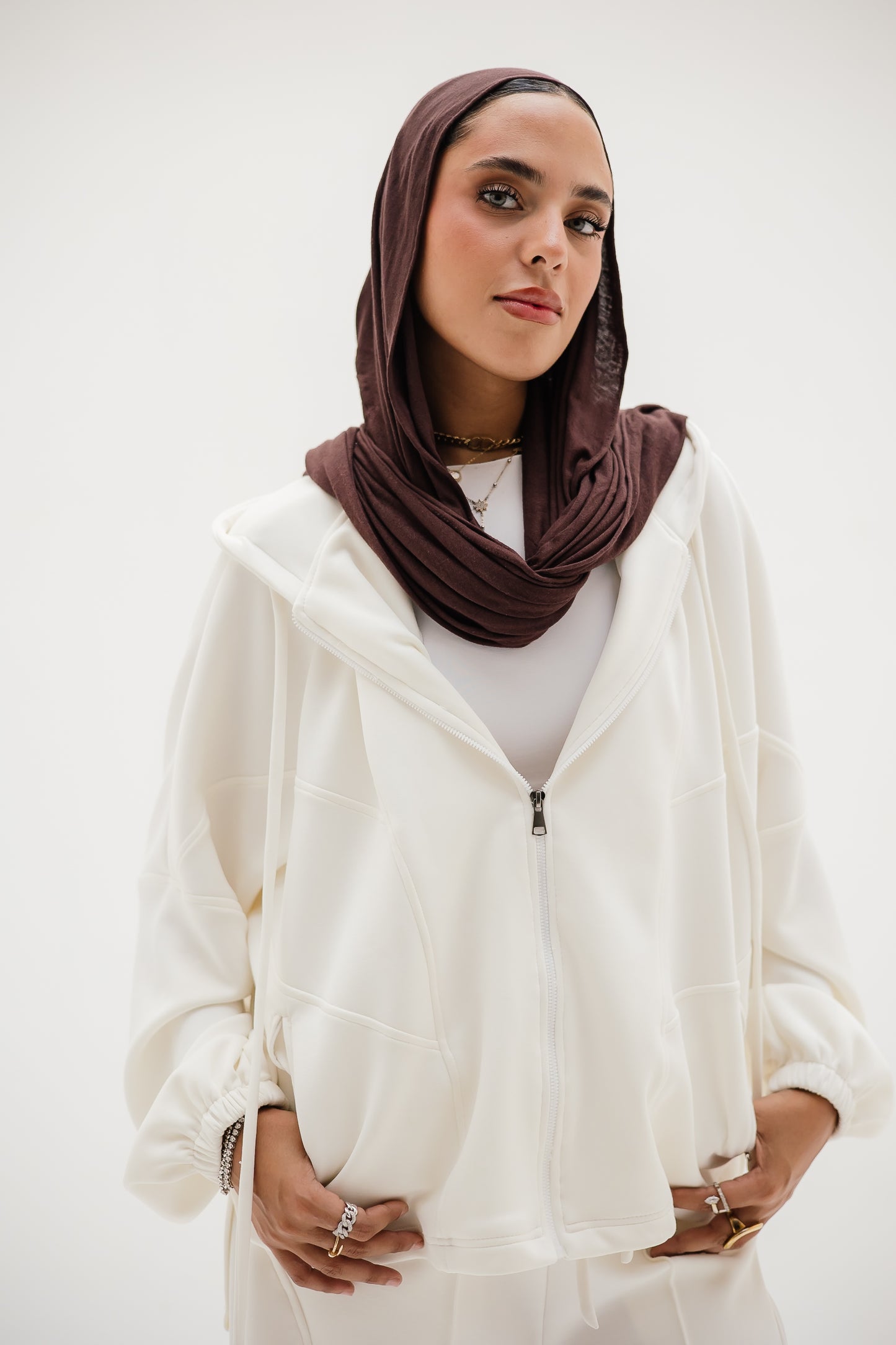 Soft Flow set in White